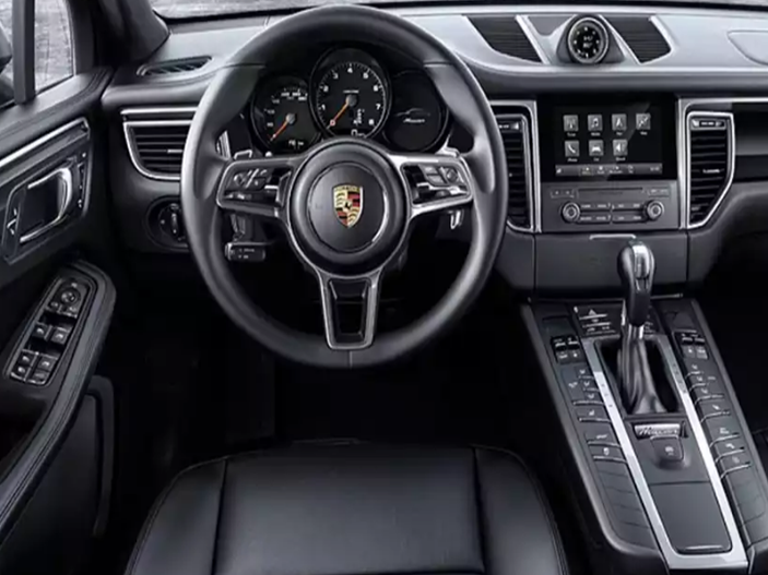 Location_Luxembourg_Porsche-Macan